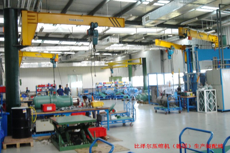 15比澤爾壓縮機（德國）生產(chǎn)裝配線.jpg